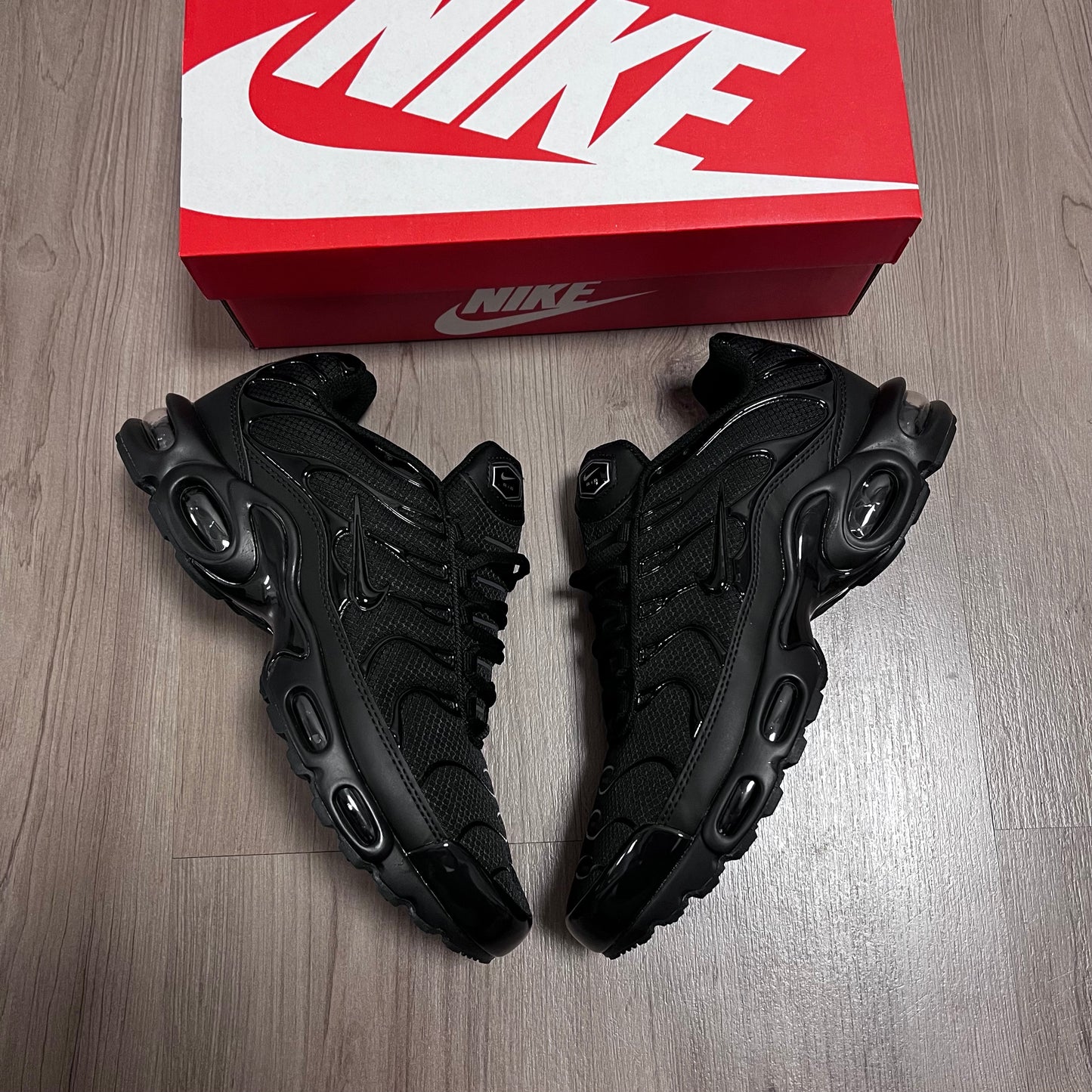 NIKE TN. ALL BLACK 🍬