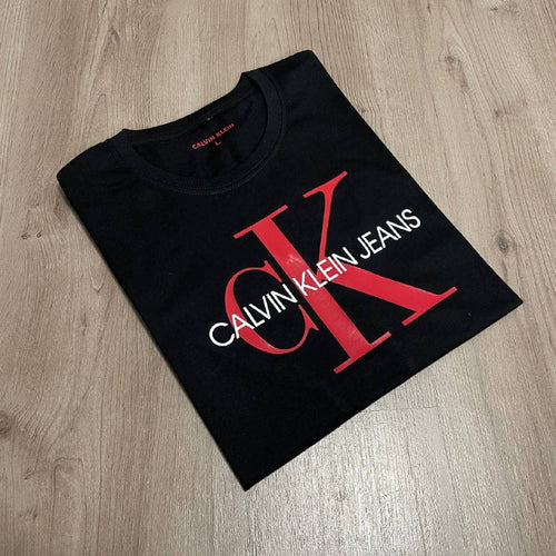 CAMISETA CALVIN KLEIN JEANS MAYUSCULA CK RED