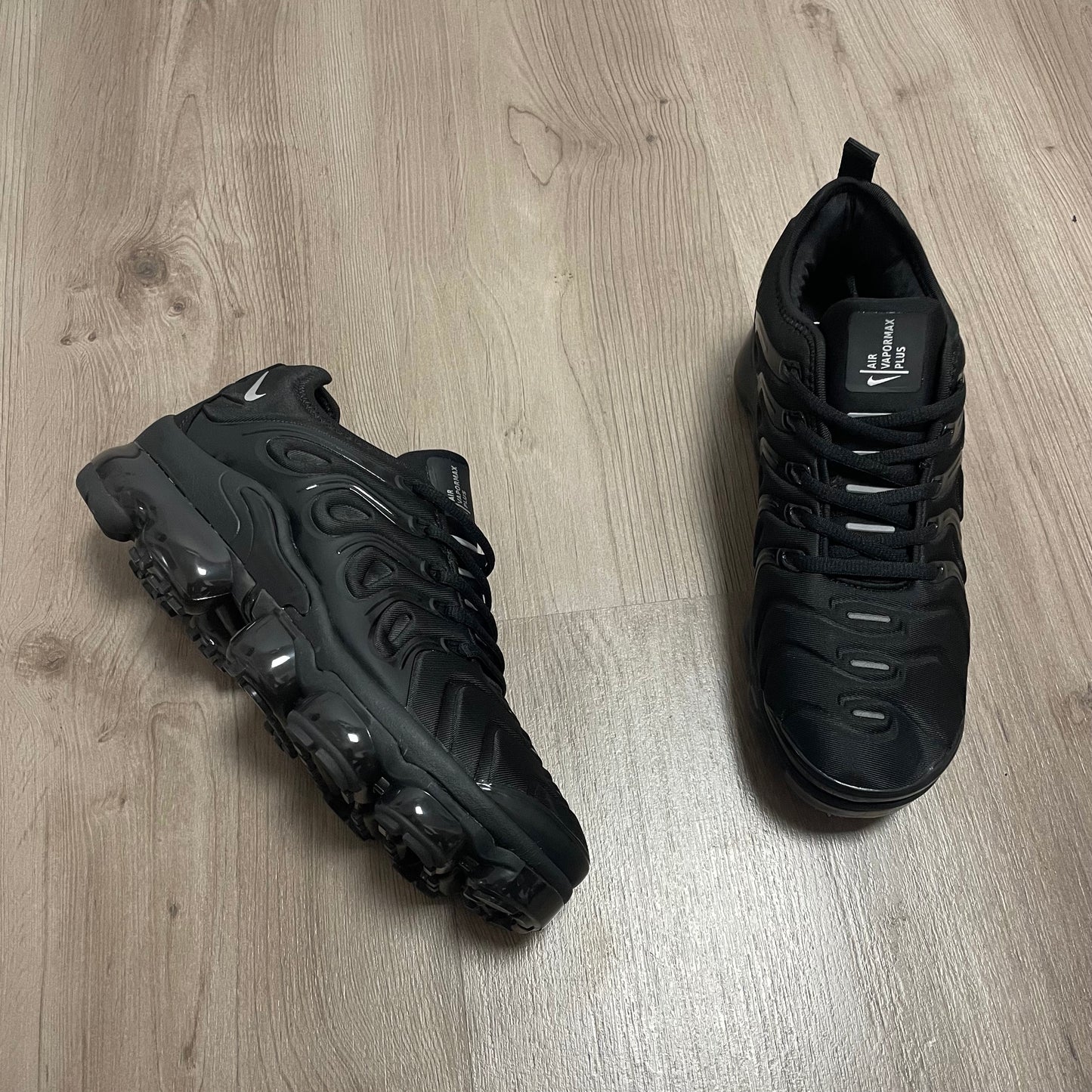 VAPORMAX PLUS BLACK