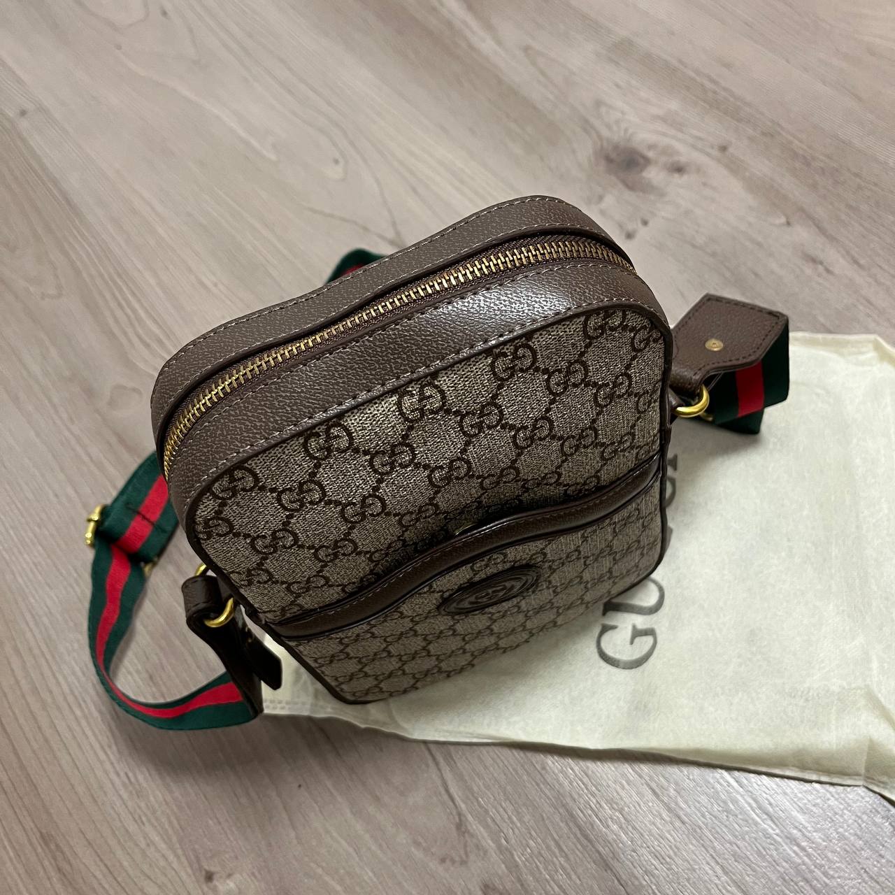 BANDOLERA GUCC MONOGRAMA MARRON VERTICAL