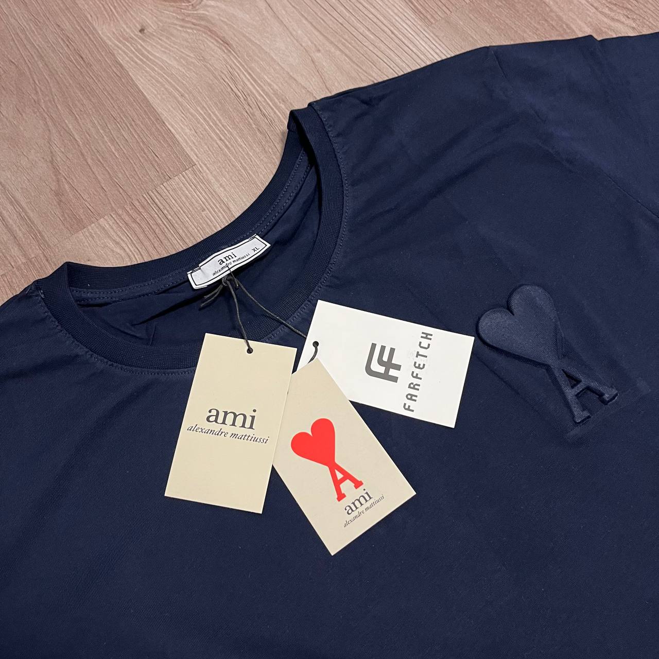 CAMISETA AMI AZUL MARINO ELASTICA