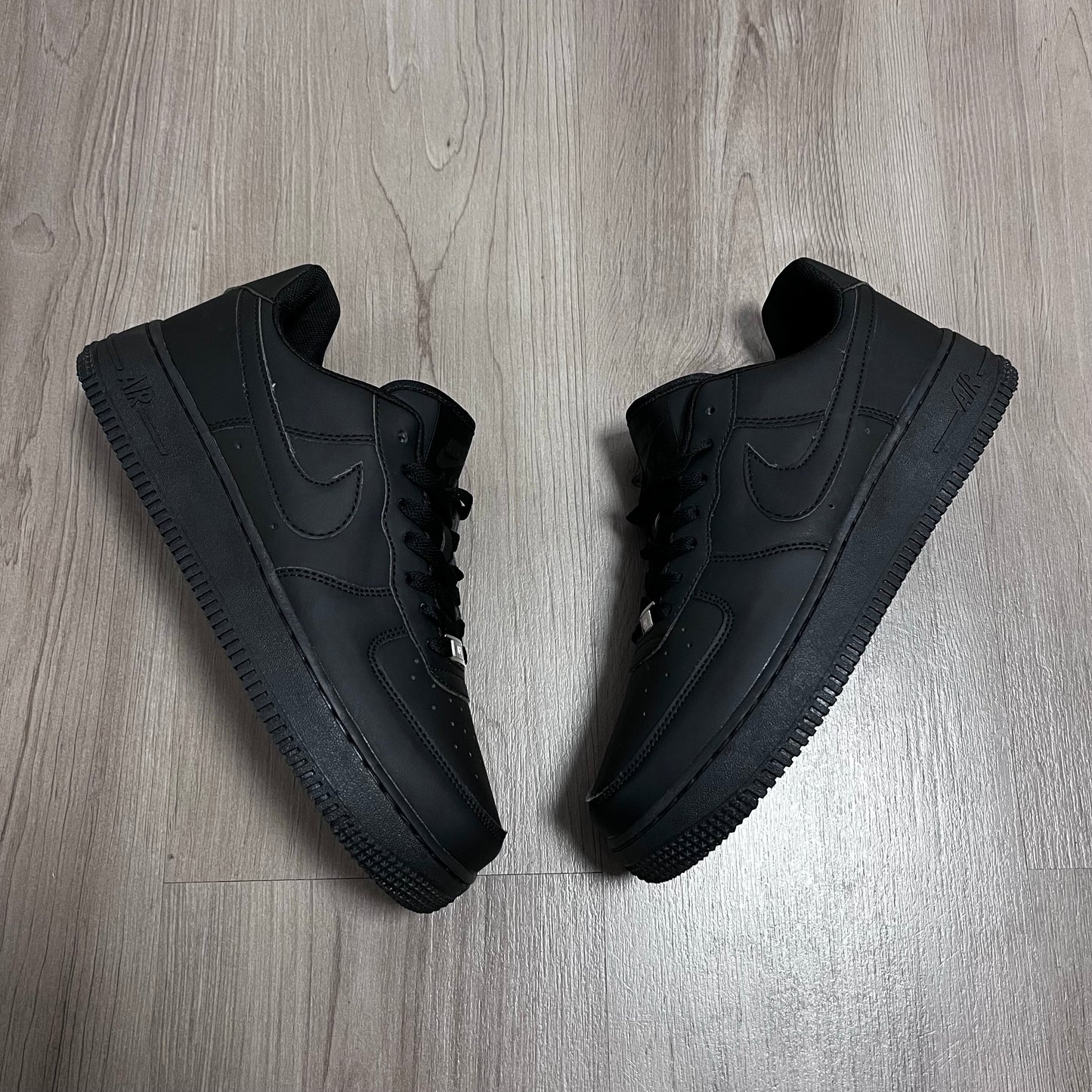AIR FORCÉ ALL BLACK