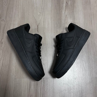 AIR FORCÉ ALL BLACK