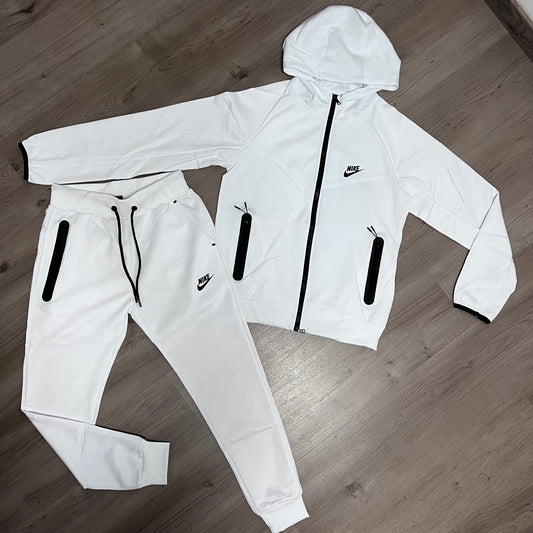 Conjunto TECH ALL WHITE