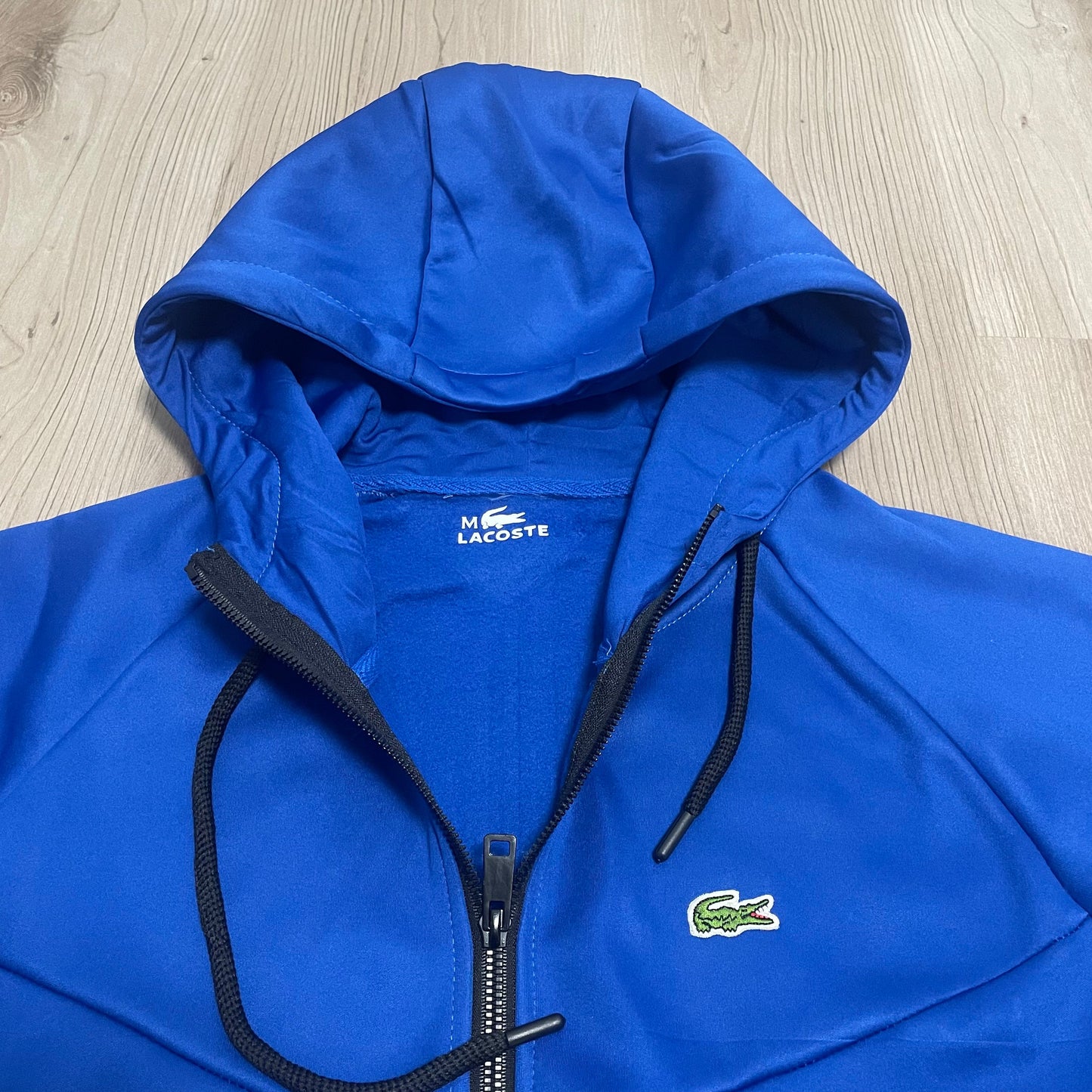 CONJUNTO LACOSTE AZUL ELECTRICO