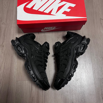 NIKE TN. ALL BLACK 🍬