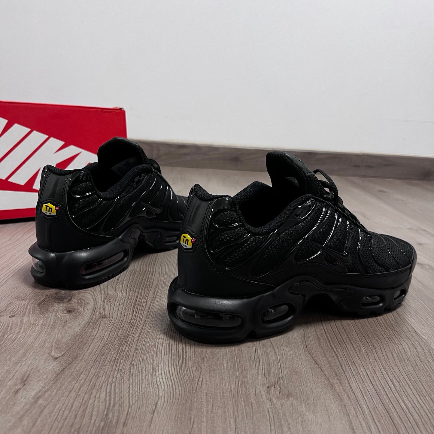 NIKE TN. ALL BLACK 🍬