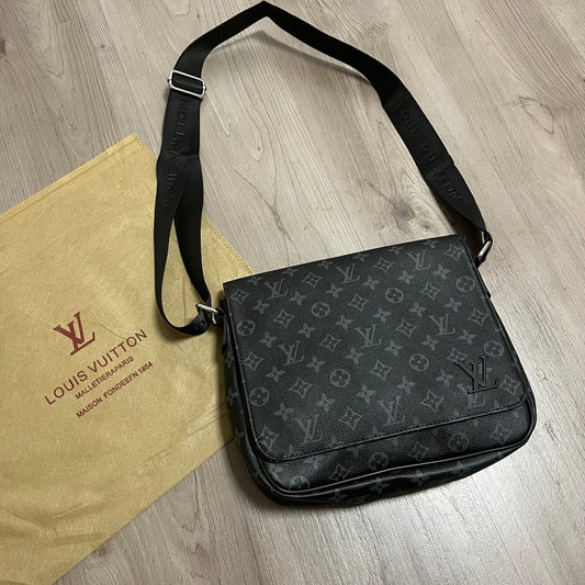 BANDOLERA GRANDE LV ESTRELLAS  BLACK