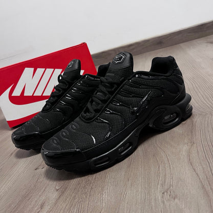 NIKE TN. ALL BLACK 🍬