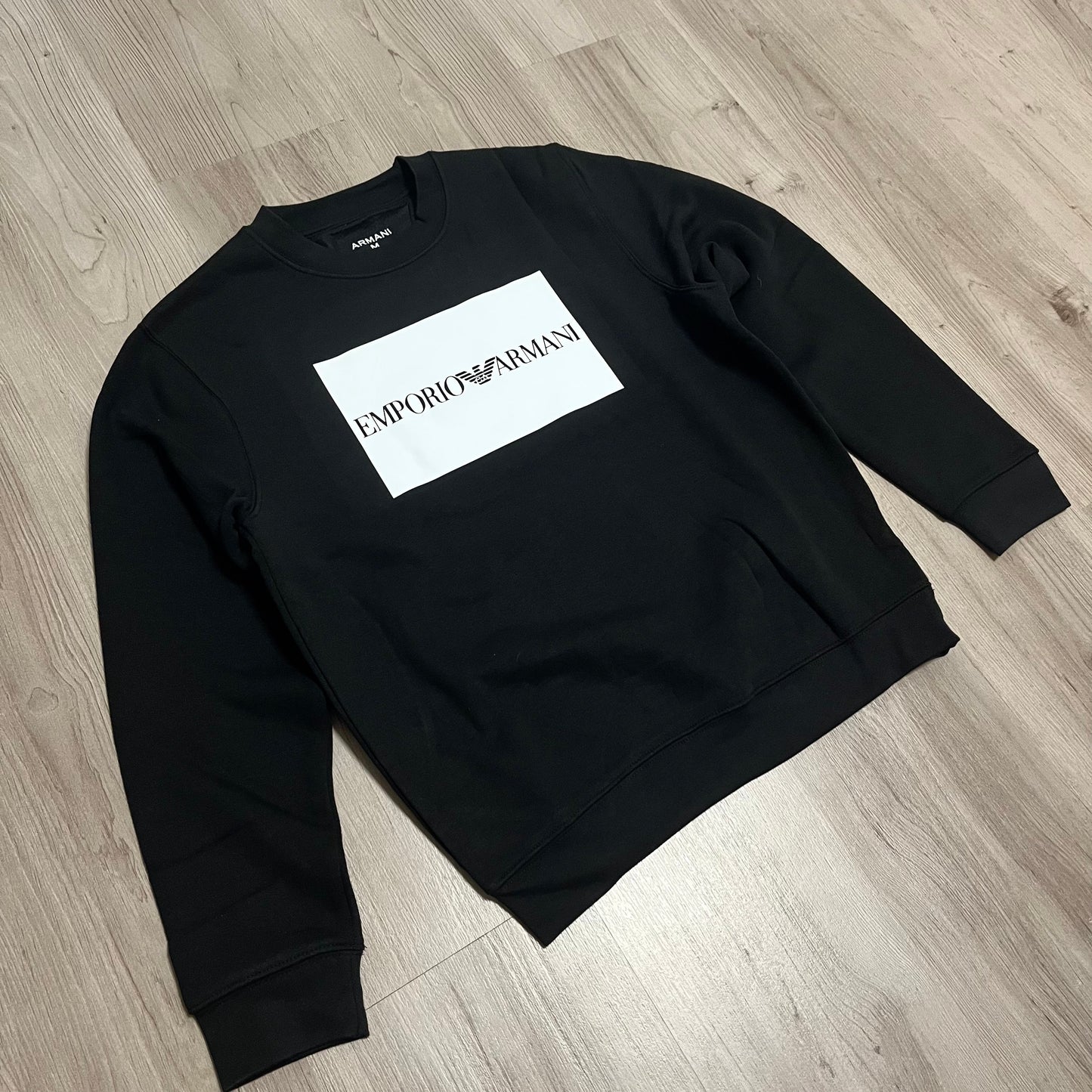 Sudadera Emporio Armani cuadrado