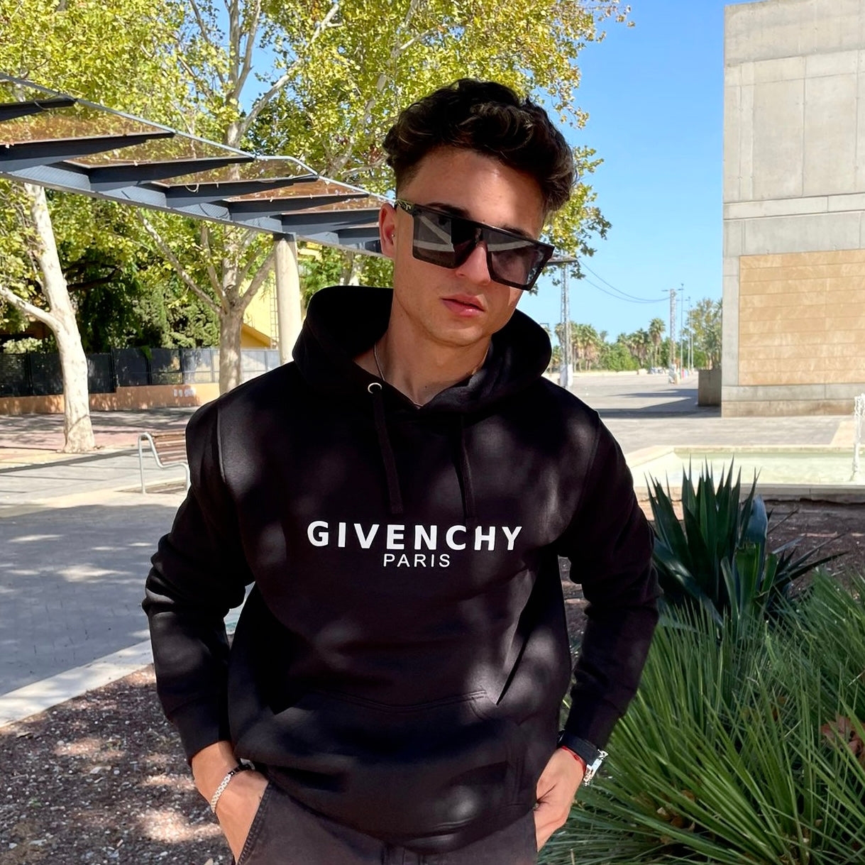 Sudadera Givenchy