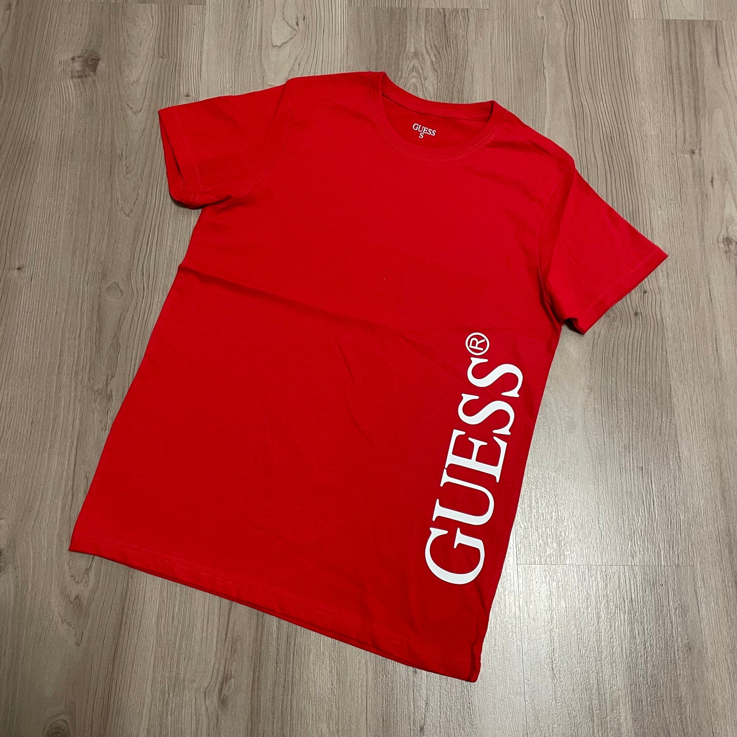CAMISETA GUESS