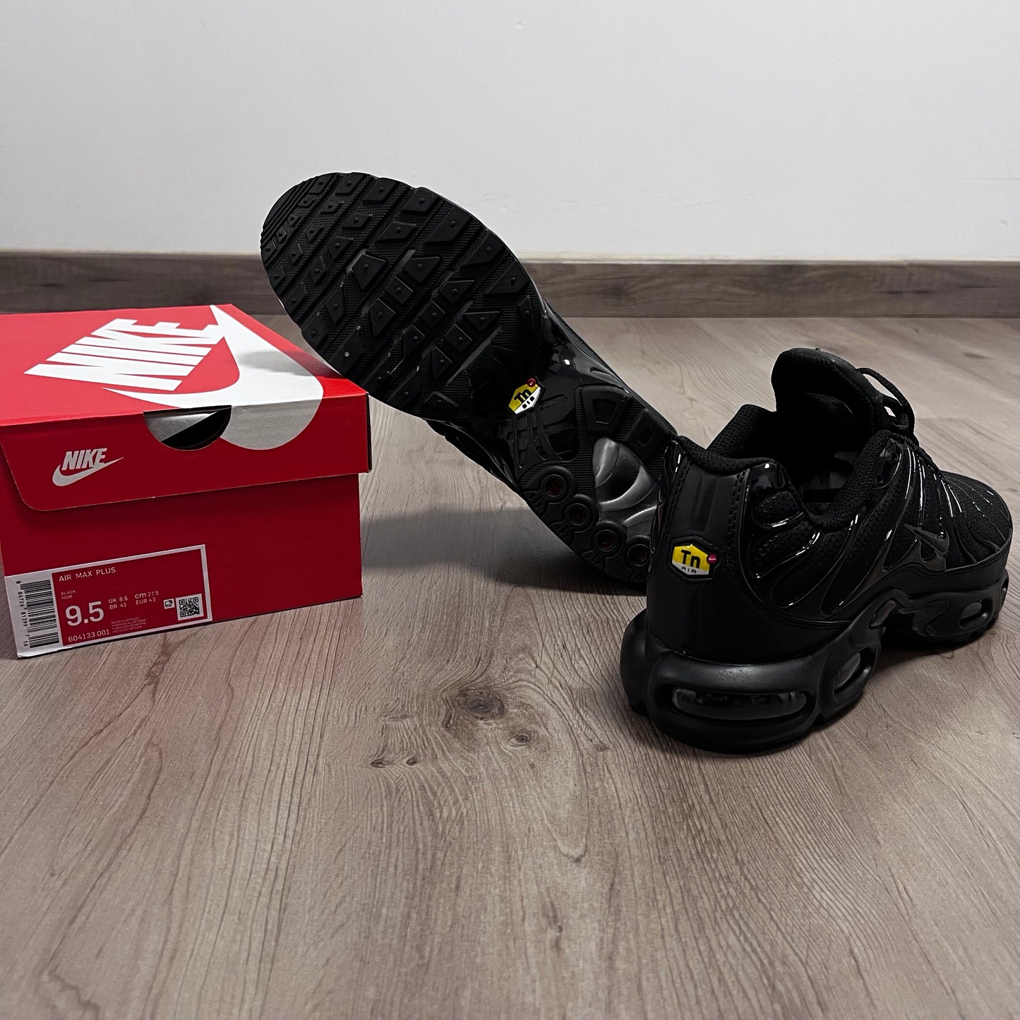 NIKE TN. ALL BLACK 🍬