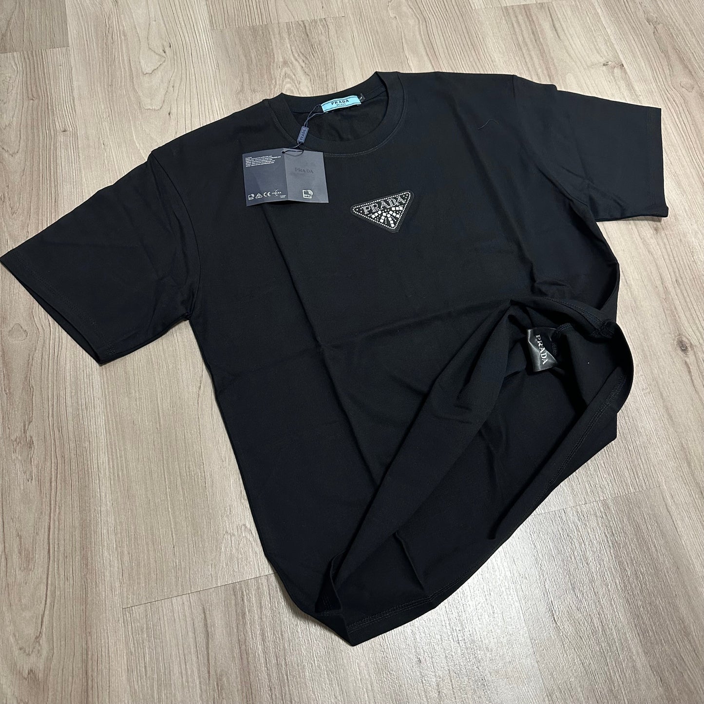 Camiseta PRADA DIAMANTES