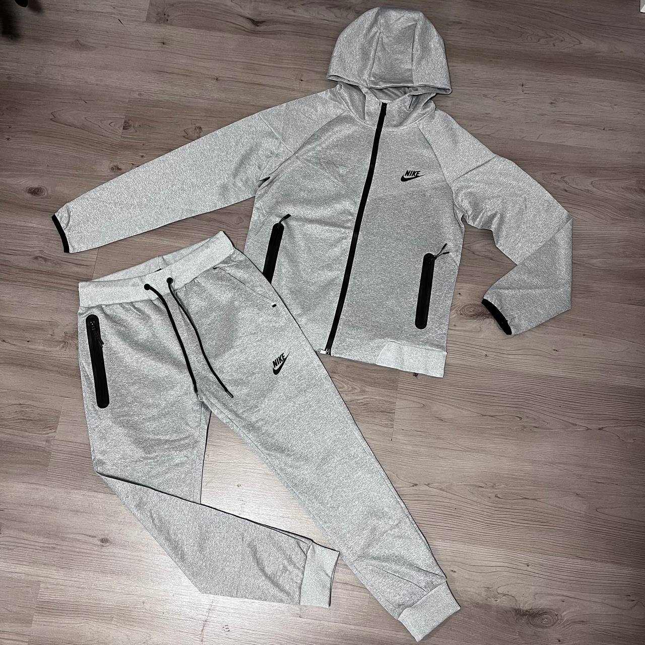 Conjunto TECH ALL GREY