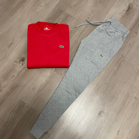 Conjunto LACOSTE CON PANTALÓN GRIS