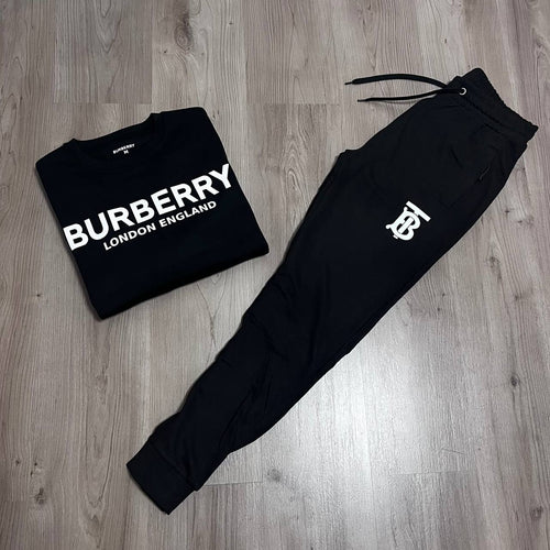 Conjunto largo Burberry logo