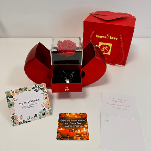 ROSA ETERNA CON COLLAR EN CAJA CORAZON