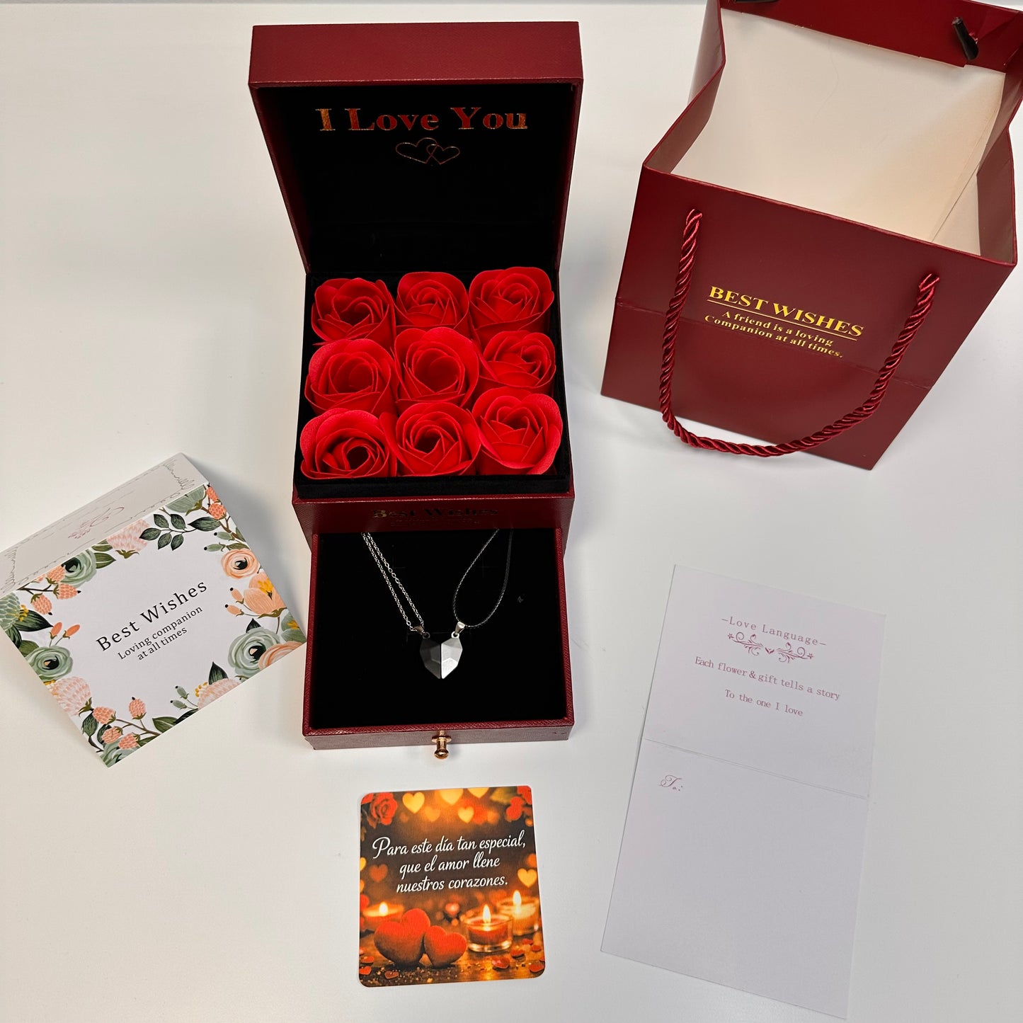 CAJA DE ROSAS ETERNAS CON COLLAR