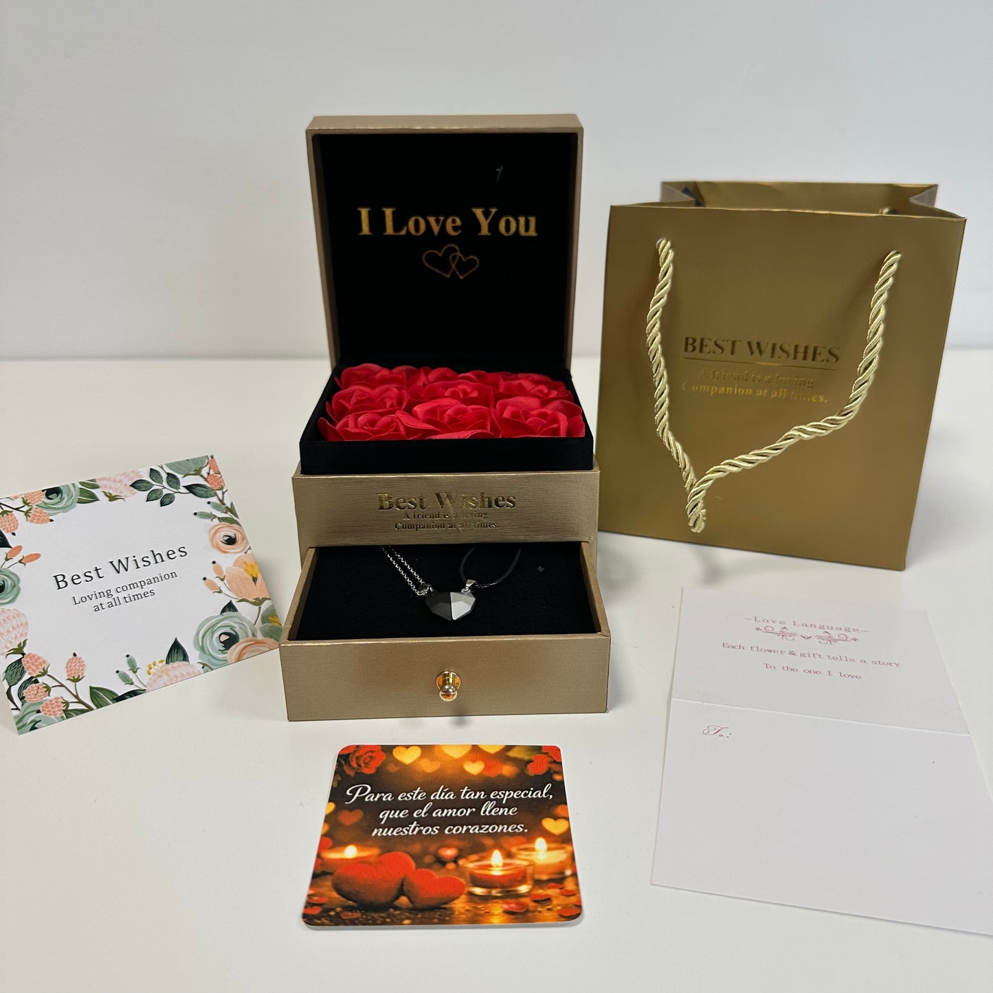 CAJA DE ROSAS ETERNAS CON COLLAR