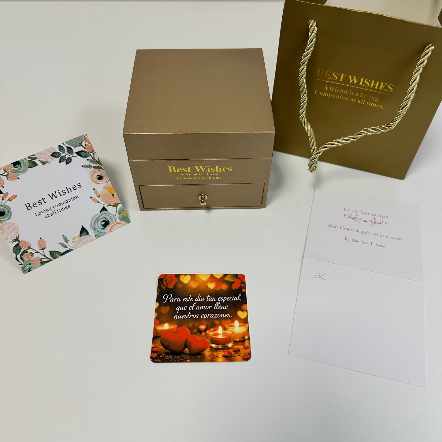 CAJA DE ROSAS ETERNAS CON COLLAR