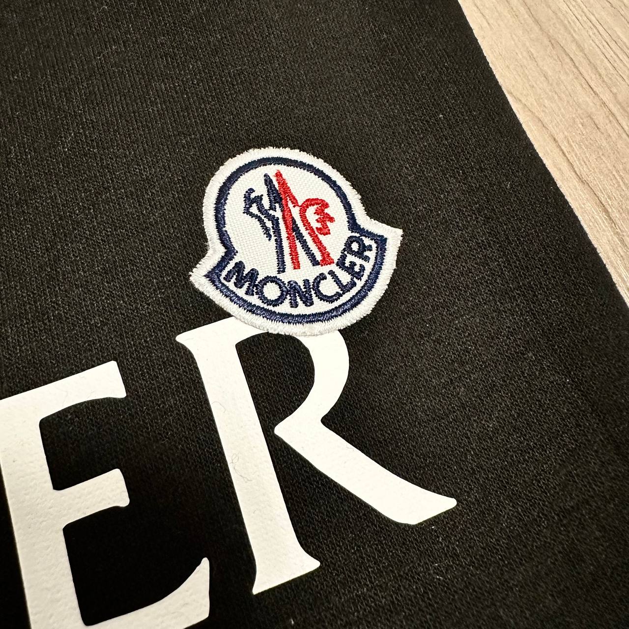 SUDADERA MONCLER LOGO