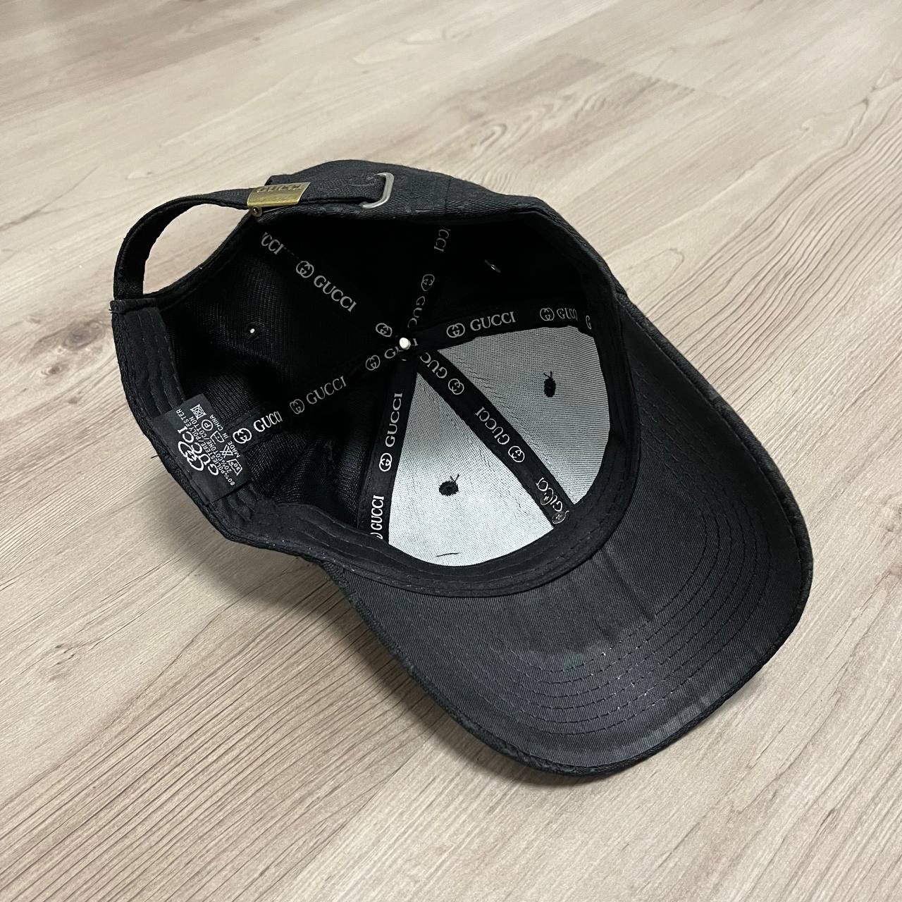 GORRA GUCCI NEGRA
