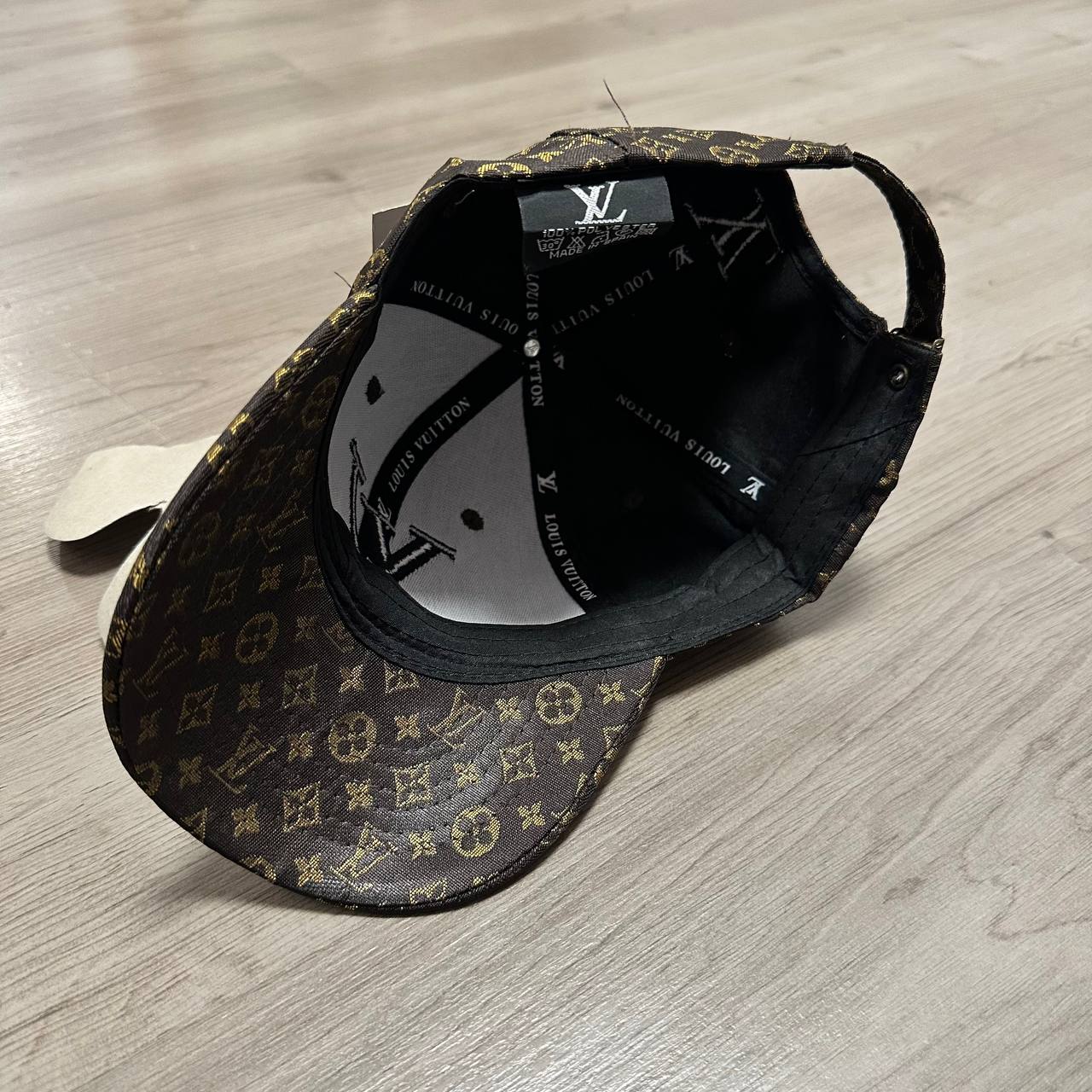 GORRA LOUIS VUITTON MARRON/NEGRO