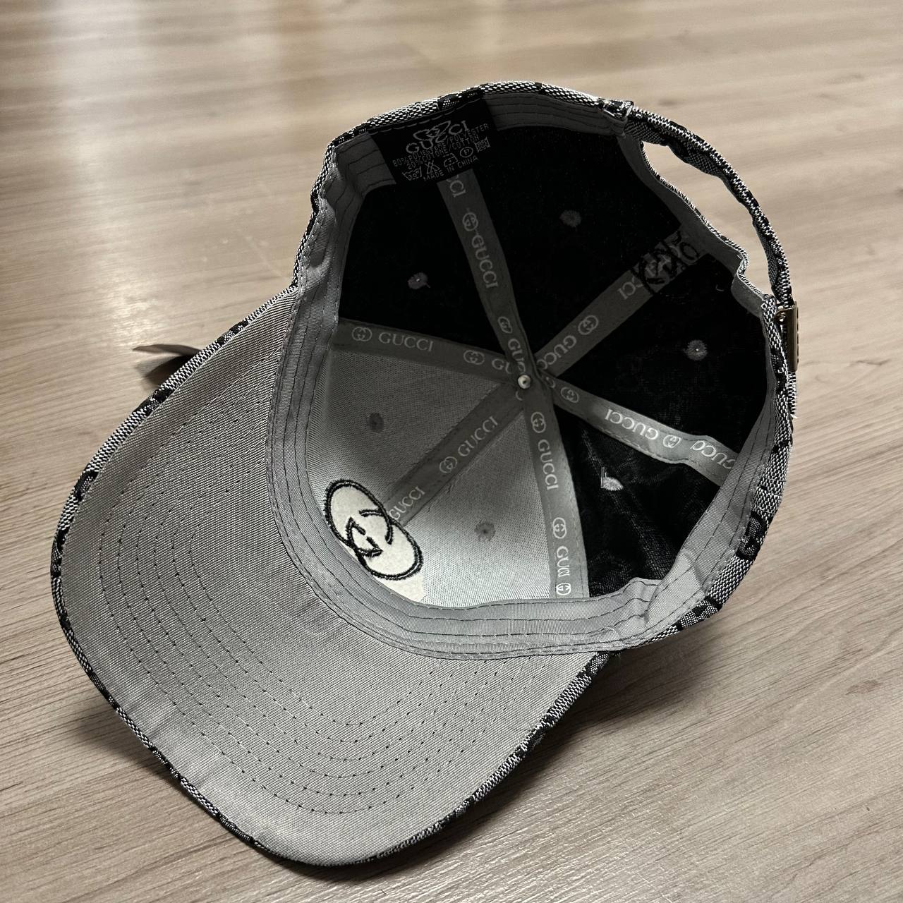 GORRA GUCCI GRIS