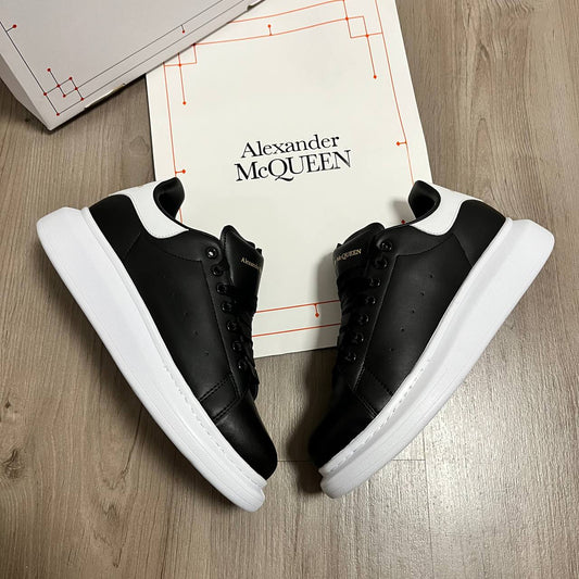 ALEXANDER MCQUEEN BLACK/WHITE