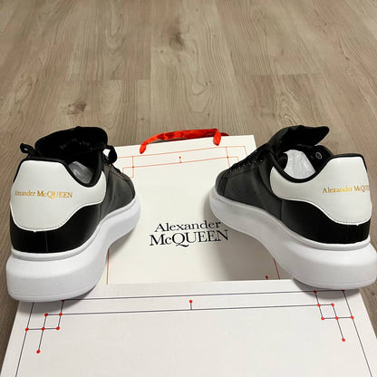 ALEXANDER MCQUEEN BLACK/WHITE