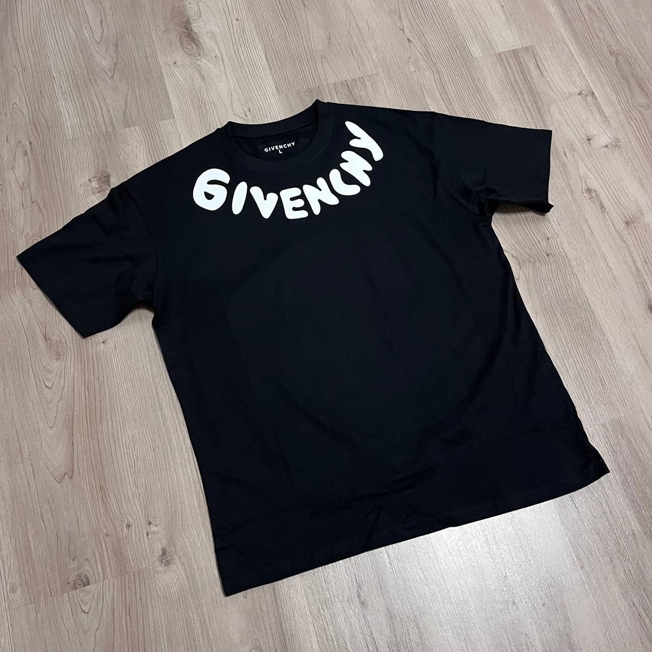 CAMISETA OVERSIZE GIVENCHY