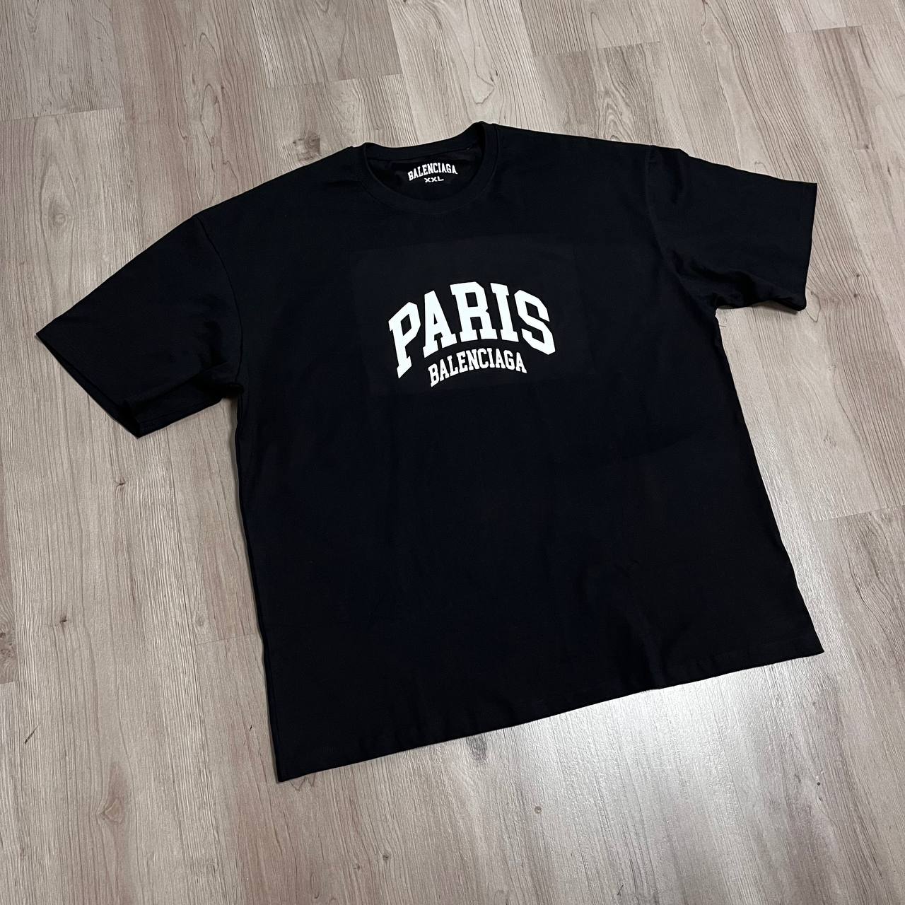 CAMISETA OVERSIZE PARIS BALENCIAGA