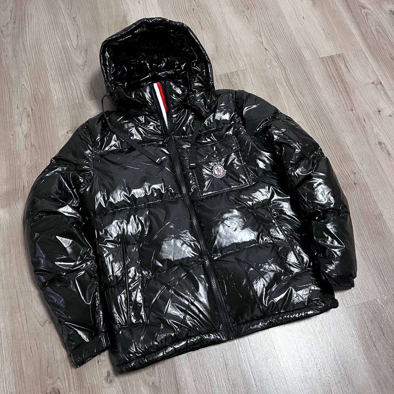 CHAQUETÓN ACOLCHADO BORDADO MONCLER NEGRO