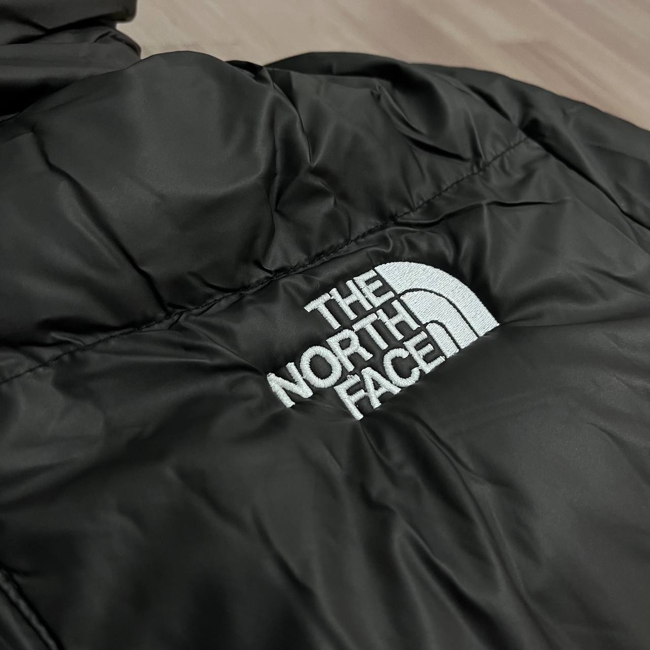 CHAQUETÓN ACOLCHADO BORDADO NORTH FACE NEGRO