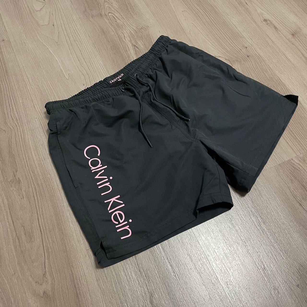 BAÑADOR CALVIN KLEIN LETRAS
