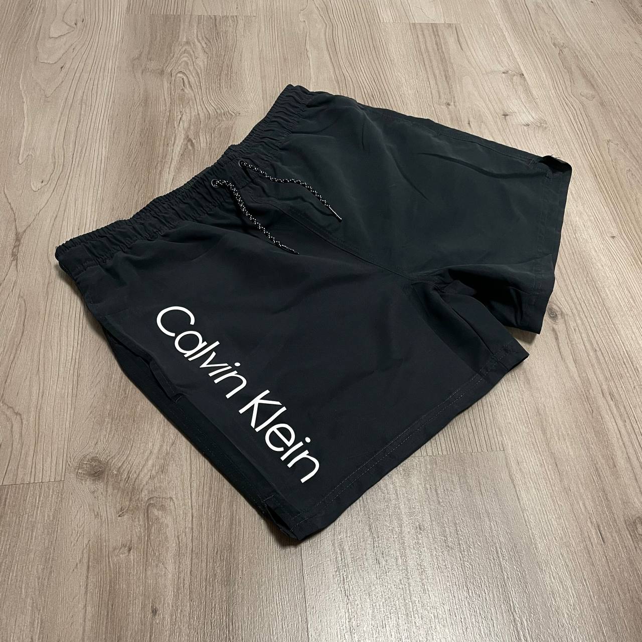 BAÑADOR CALVIN KLEIN LETRAS