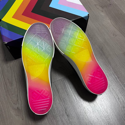CONVERSE PRIDE