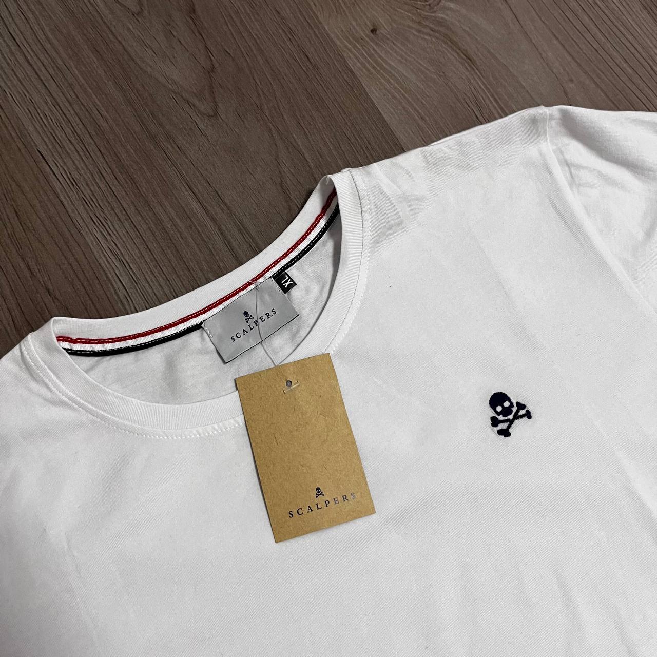 CAMISETA SCALPER BLANCA ELASTICA