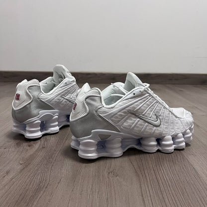 NIKE SHOX WHITE🍬