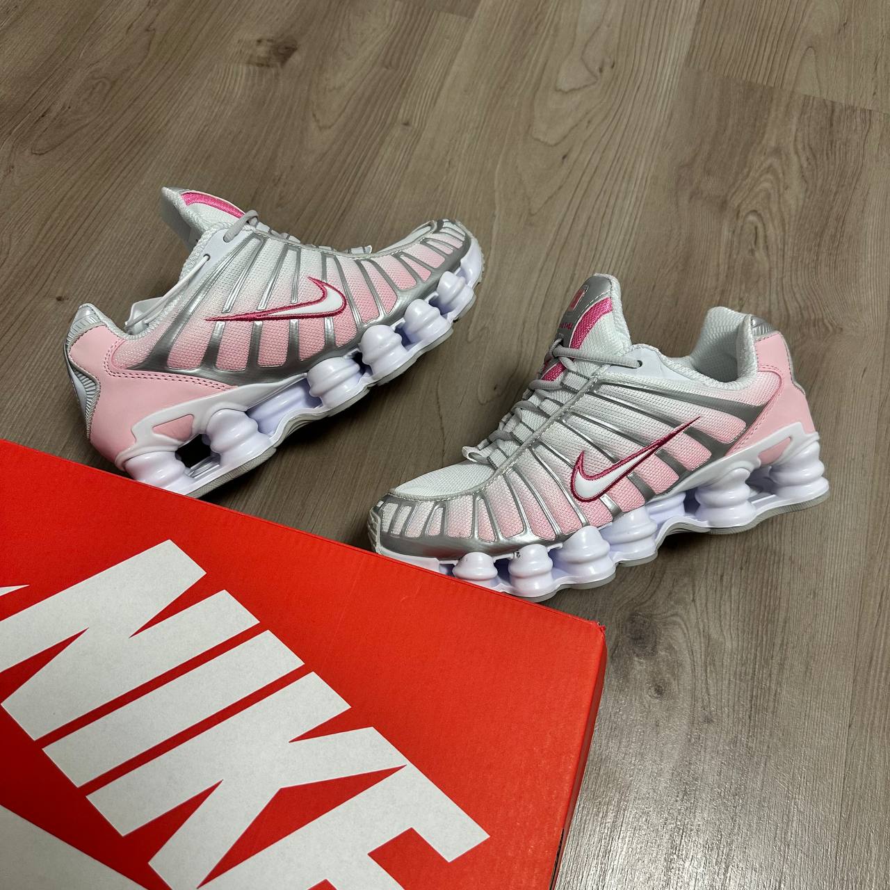 NIKE SHOX 🍬