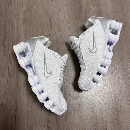 NIKE SHOX WHITE🍬