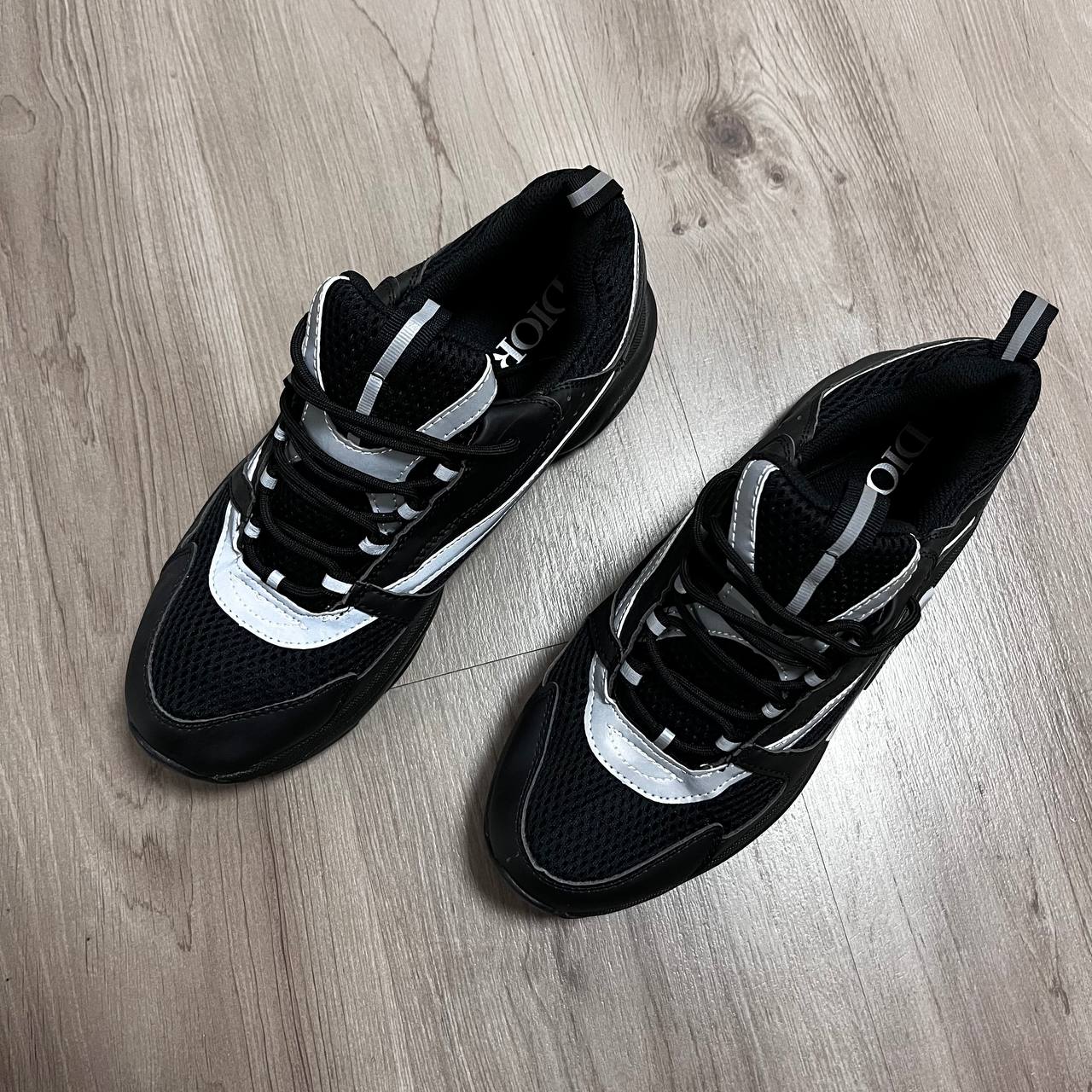 DIOR B22