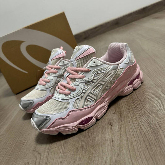 ASICS PINK🍬